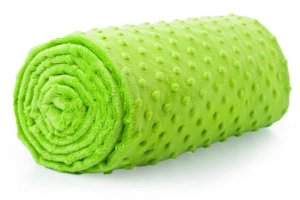 Minky Polar 380g  Limonka / Jasmine Green, pluszowa dzianina  w odcieniu jasnej zieleni